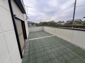 �o���R�j�[