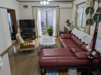 ���r���O