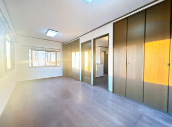 �m���F�N���X���ւ��A�t���A�d�˒���ALED�Ɩ������\��