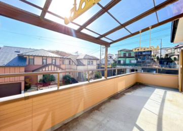 �o���R�j�[