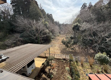 2�K����̒��]