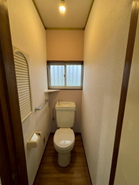 �g�C���F�E�H�V�����b�g�Ɍ����H���ς�