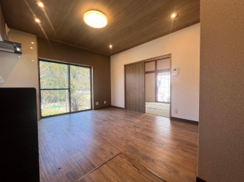 �_�C�j���O�L�b�`��